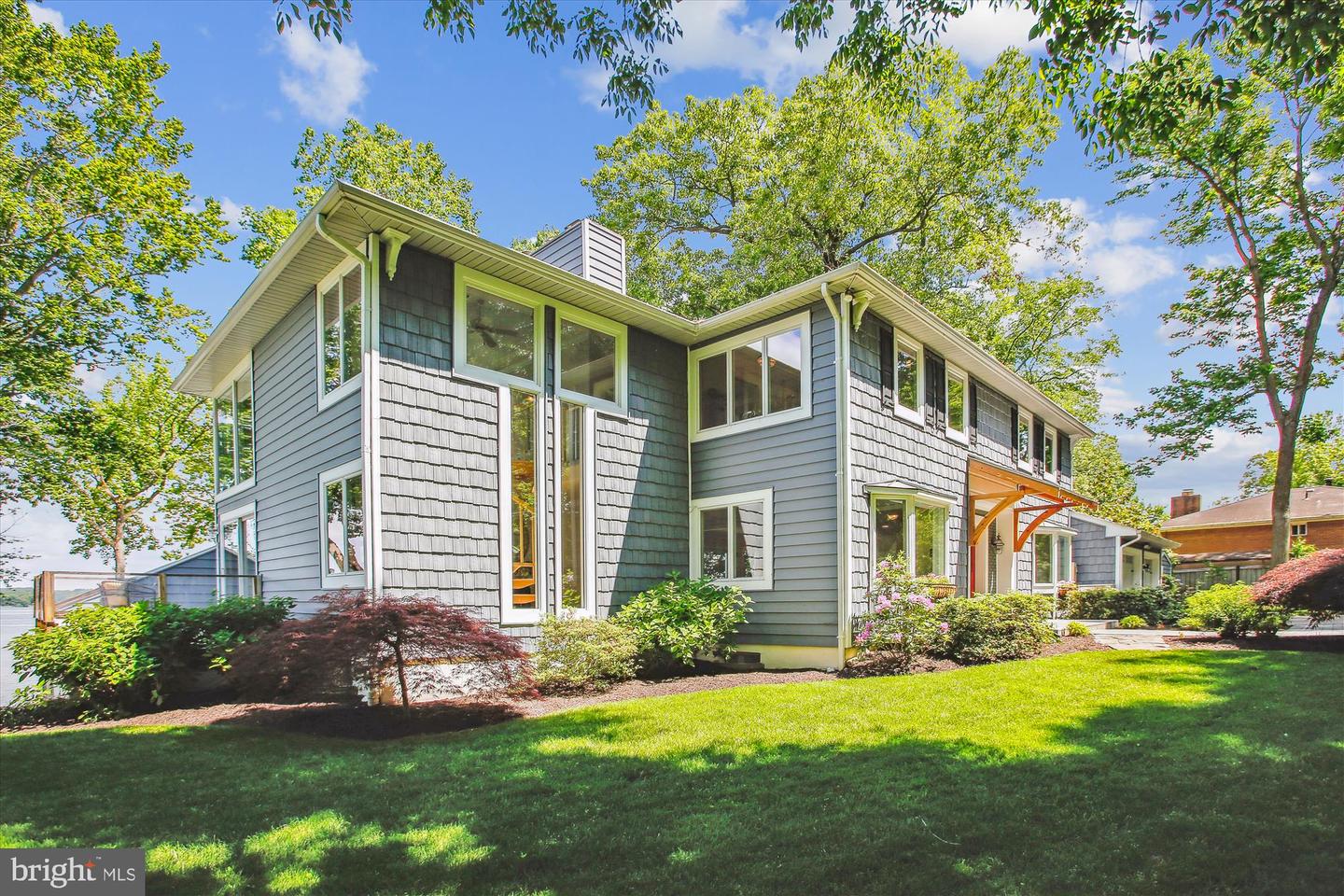 11801 RIVER DR, LORTON, Virginia 22079, 4 Bedrooms Bedrooms, 22 Rooms Rooms,4 BathroomsBathrooms,Residential,For sale,11801 RIVER DR,VAFX2240310 MLS # VAFX2240310