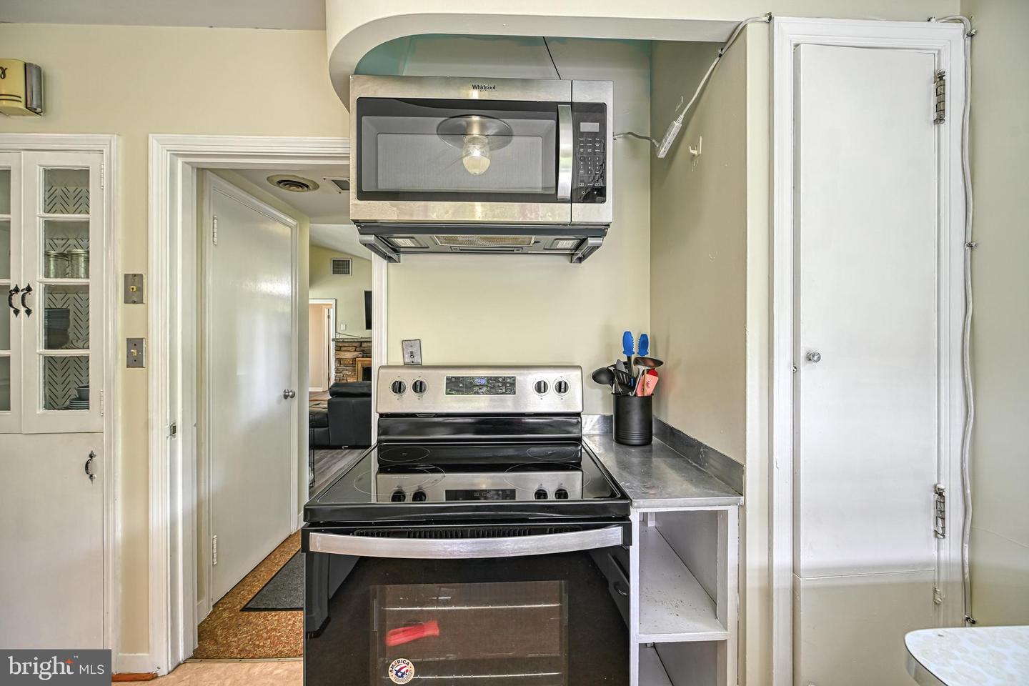 102 E WASHINGTON ST, REMINGTON, Virginia 22734, 2 Bedrooms Bedrooms, ,1 BathroomBathrooms,Residential,For sale,102 E WASHINGTON ST,VAFQ2016586 MLS # VAFQ2016586
