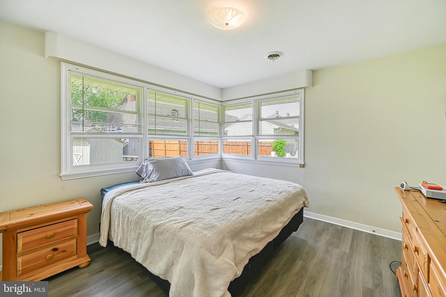 102 E WASHINGTON ST, REMINGTON, Virginia 22734, 2 Bedrooms Bedrooms, ,1 BathroomBathrooms,Residential,For sale,102 E WASHINGTON ST,VAFQ2016586 MLS # VAFQ2016586