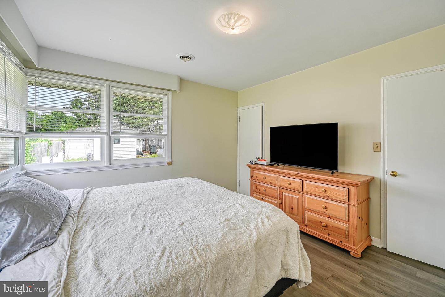 102 E WASHINGTON ST, REMINGTON, Virginia 22734, 2 Bedrooms Bedrooms, ,1 BathroomBathrooms,Residential,For sale,102 E WASHINGTON ST,VAFQ2016586 MLS # VAFQ2016586