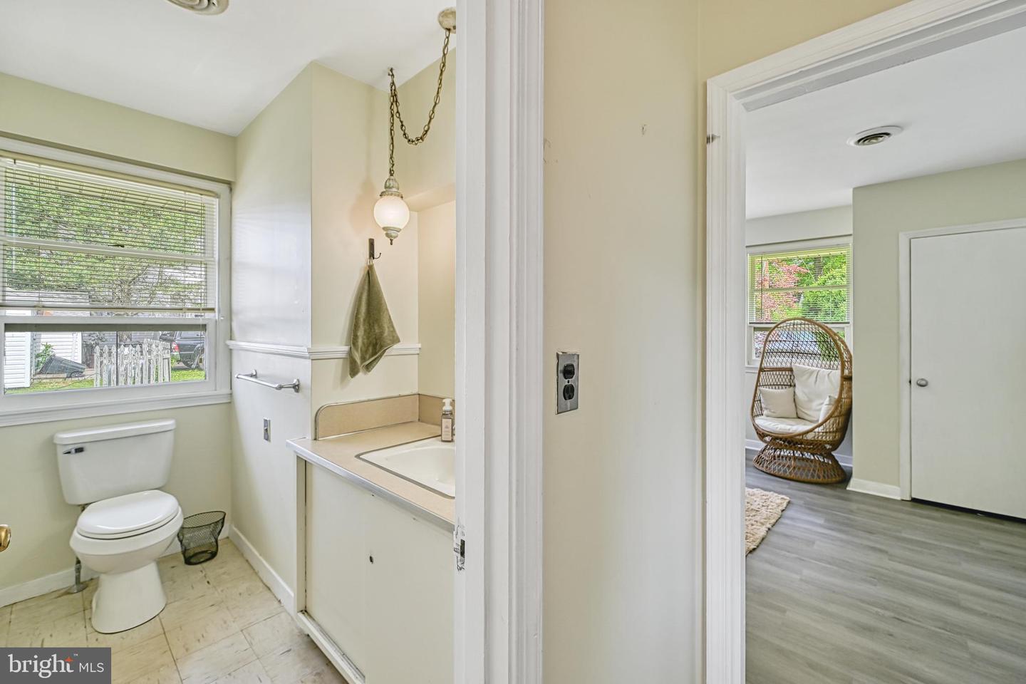 102 E WASHINGTON ST, REMINGTON, Virginia 22734, 2 Bedrooms Bedrooms, ,1 BathroomBathrooms,Residential,For sale,102 E WASHINGTON ST,VAFQ2016586 MLS # VAFQ2016586