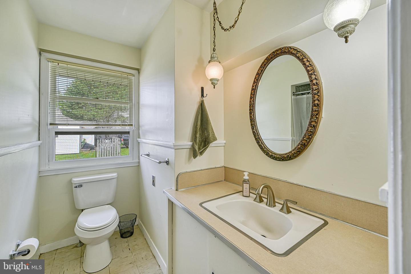 102 E WASHINGTON ST, REMINGTON, Virginia 22734, 2 Bedrooms Bedrooms, ,1 BathroomBathrooms,Residential,For sale,102 E WASHINGTON ST,VAFQ2016586 MLS # VAFQ2016586