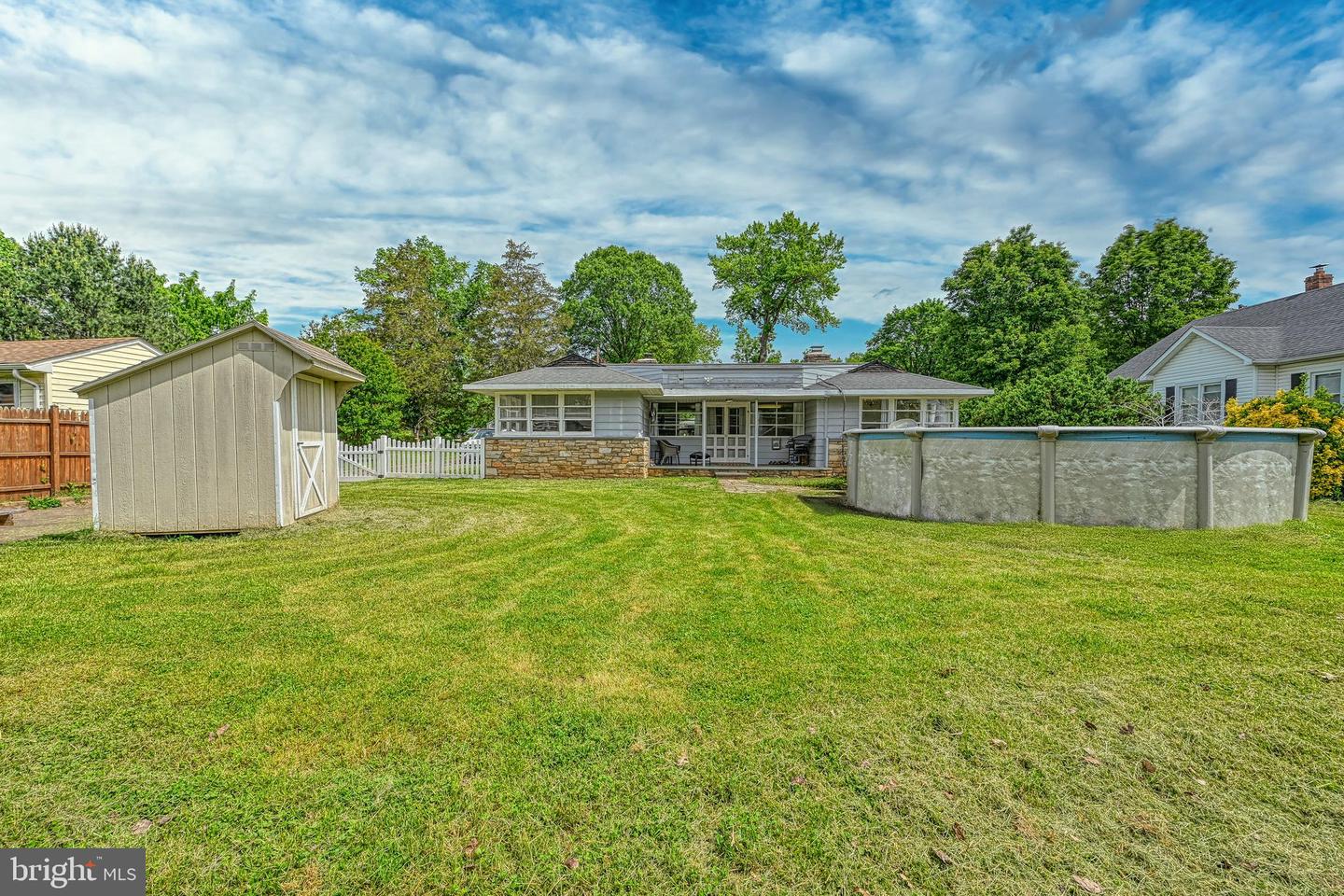102 E WASHINGTON ST, REMINGTON, Virginia 22734, 2 Bedrooms Bedrooms, ,1 BathroomBathrooms,Residential,For sale,102 E WASHINGTON ST,VAFQ2016586 MLS # VAFQ2016586