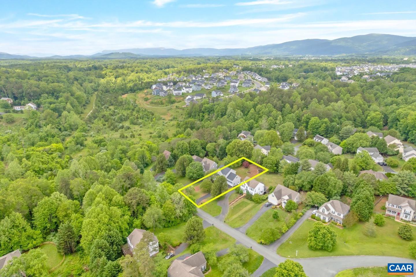 934 FAIRWINDS LN, CROZET, Virginia 22932, 5 Bedrooms Bedrooms, ,3 BathroomsBathrooms,Residential,For sale,934 FAIRWINDS LN,664389 MLS # 664389