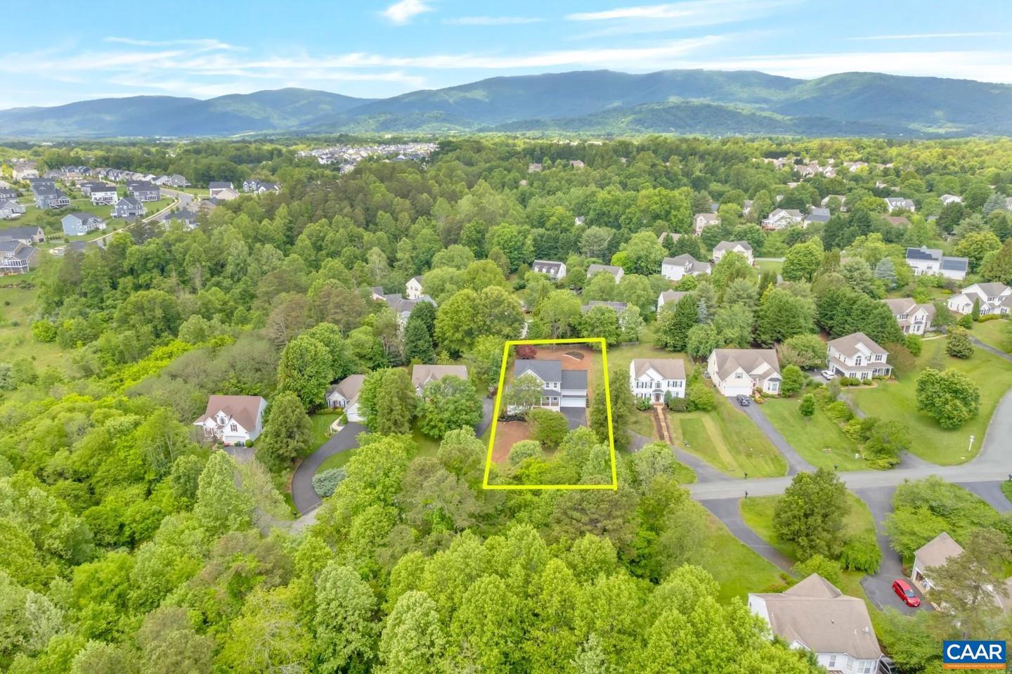 934 FAIRWINDS LN, CROZET, Virginia 22932, 5 Bedrooms Bedrooms, ,3 BathroomsBathrooms,Residential,For sale,934 FAIRWINDS LN,664389 MLS # 664389