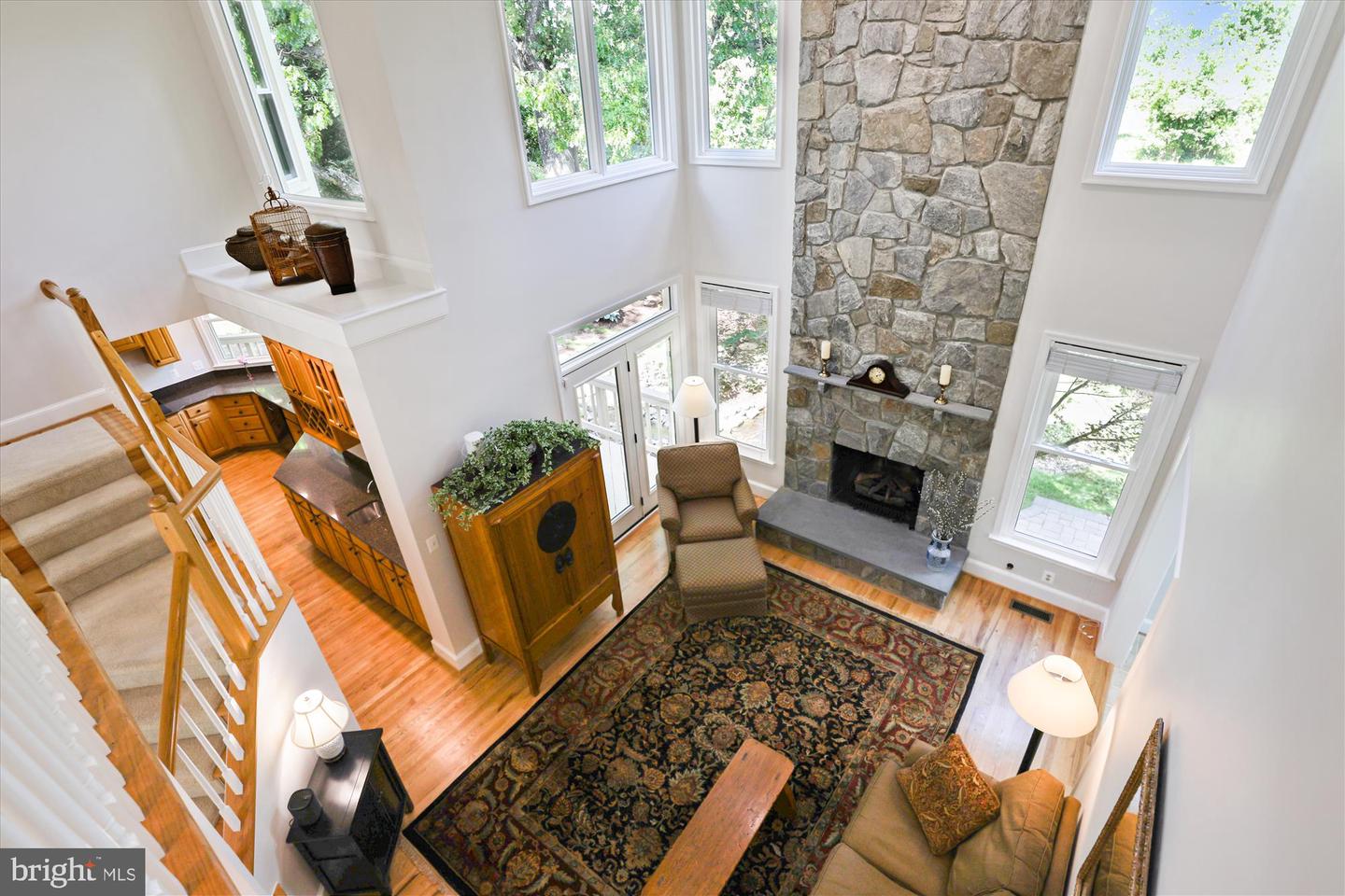 12308 COUNTRY RIDGE LN, FAIRFAX, Virginia 22033, 5 Bedrooms Bedrooms, ,4 BathroomsBathrooms,Residential,For sale,12308 COUNTRY RIDGE LN,VAFX2240376 MLS # VAFX2240376