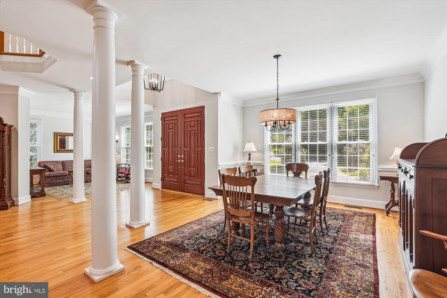12308 COUNTRY RIDGE LN, FAIRFAX, Virginia 22033, 5 Bedrooms Bedrooms, ,4 BathroomsBathrooms,Residential,For sale,12308 COUNTRY RIDGE LN,VAFX2240376 MLS # VAFX2240376