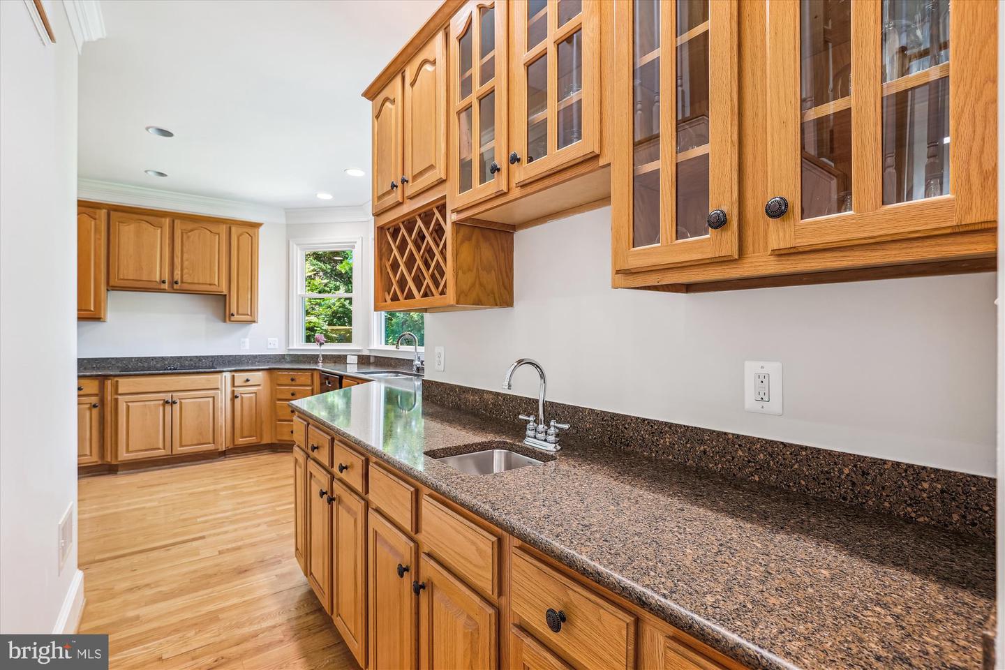 12308 COUNTRY RIDGE LN, FAIRFAX, Virginia 22033, 5 Bedrooms Bedrooms, ,4 BathroomsBathrooms,Residential,For sale,12308 COUNTRY RIDGE LN,VAFX2240376 MLS # VAFX2240376