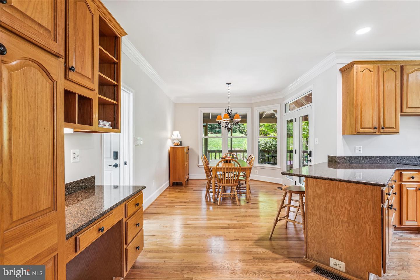 12308 COUNTRY RIDGE LN, FAIRFAX, Virginia 22033, 5 Bedrooms Bedrooms, ,4 BathroomsBathrooms,Residential,For sale,12308 COUNTRY RIDGE LN,VAFX2240376 MLS # VAFX2240376