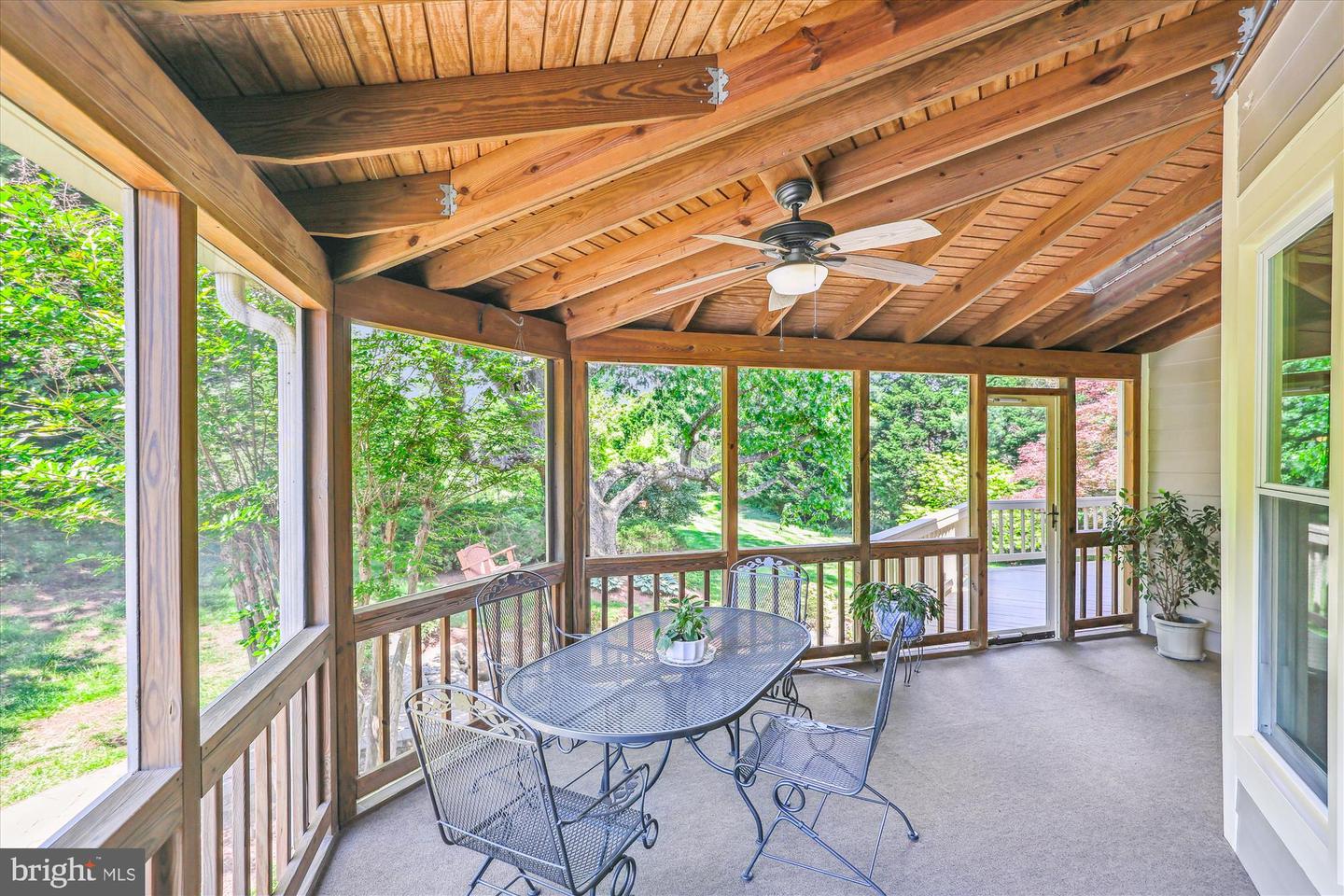 12308 COUNTRY RIDGE LN, FAIRFAX, Virginia 22033, 5 Bedrooms Bedrooms, ,4 BathroomsBathrooms,Residential,For sale,12308 COUNTRY RIDGE LN,VAFX2240376 MLS # VAFX2240376