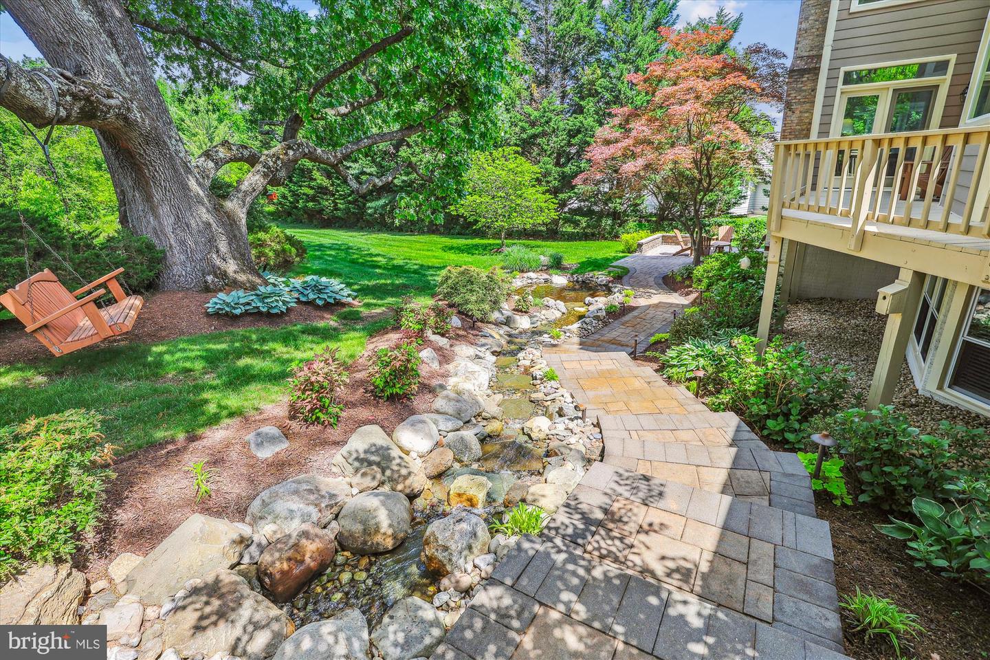 12308 COUNTRY RIDGE LN, FAIRFAX, Virginia 22033, 5 Bedrooms Bedrooms, ,4 BathroomsBathrooms,Residential,For sale,12308 COUNTRY RIDGE LN,VAFX2240376 MLS # VAFX2240376