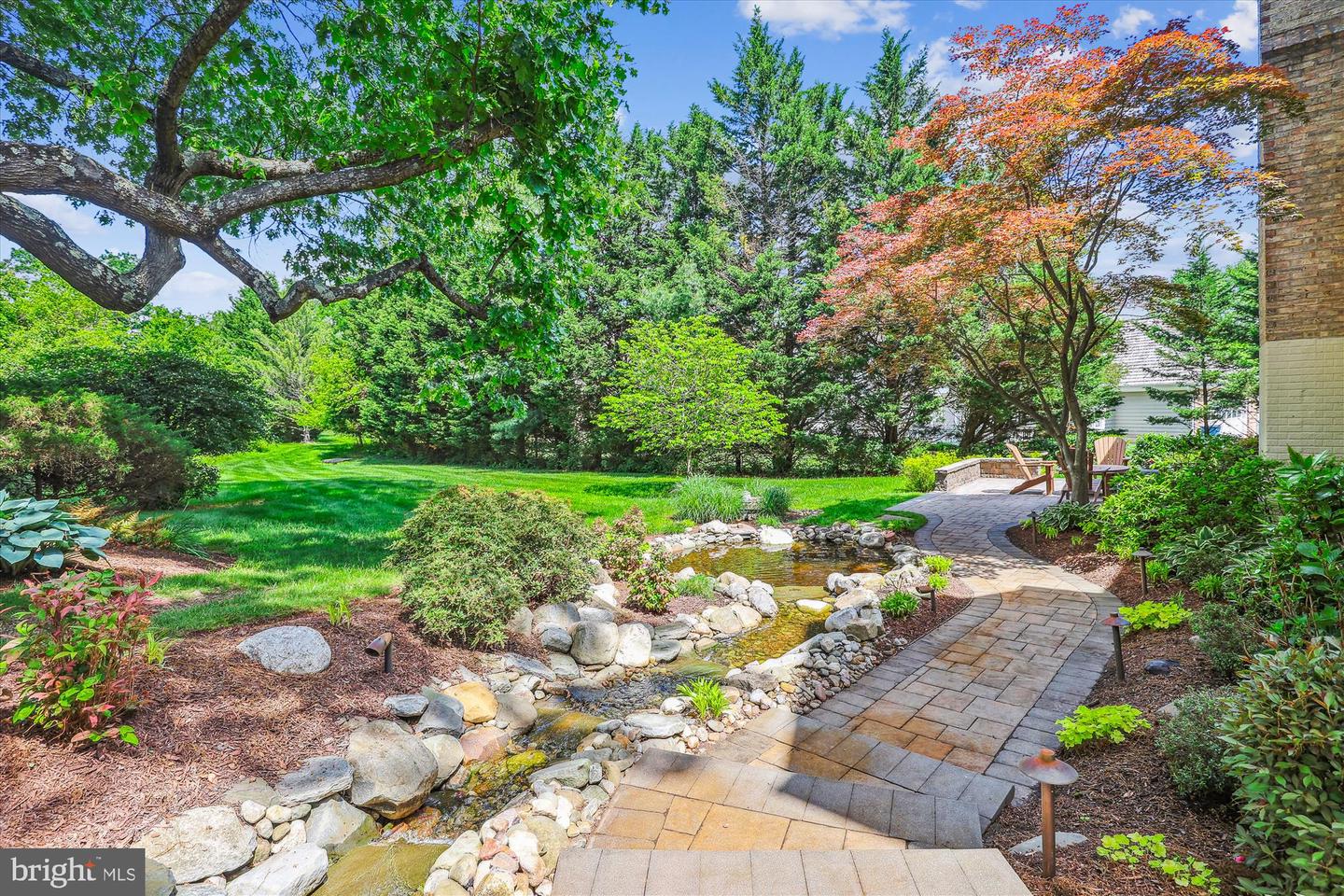12308 COUNTRY RIDGE LN, FAIRFAX, Virginia 22033, 5 Bedrooms Bedrooms, ,4 BathroomsBathrooms,Residential,For sale,12308 COUNTRY RIDGE LN,VAFX2240376 MLS # VAFX2240376