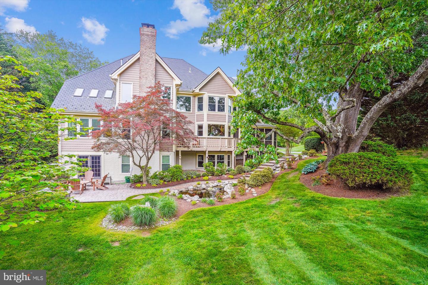 12308 COUNTRY RIDGE LN, FAIRFAX, Virginia 22033, 5 Bedrooms Bedrooms, ,4 BathroomsBathrooms,Residential,For sale,12308 COUNTRY RIDGE LN,VAFX2240376 MLS # VAFX2240376