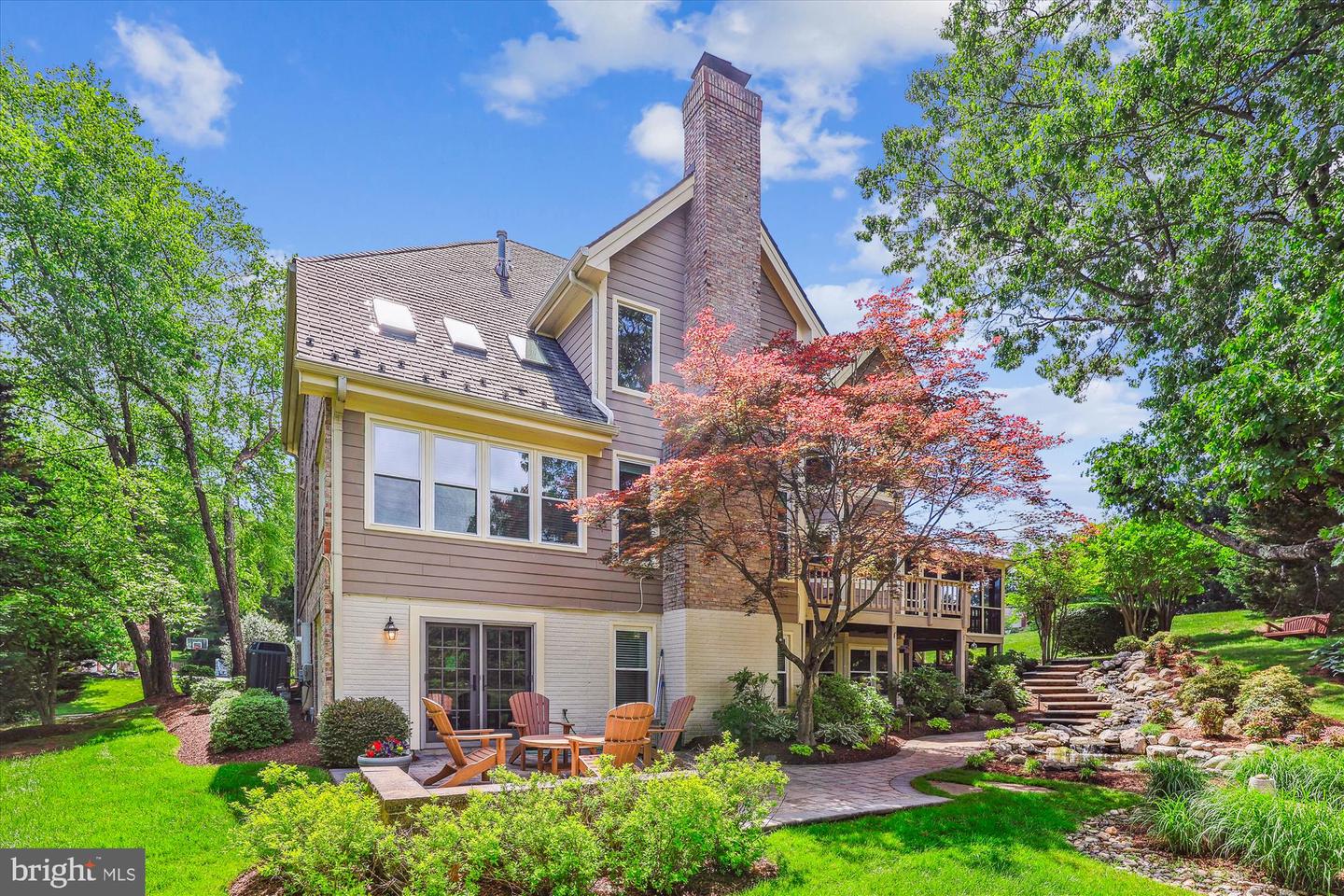 12308 COUNTRY RIDGE LN, FAIRFAX, Virginia 22033, 5 Bedrooms Bedrooms, ,4 BathroomsBathrooms,Residential,For sale,12308 COUNTRY RIDGE LN,VAFX2240376 MLS # VAFX2240376