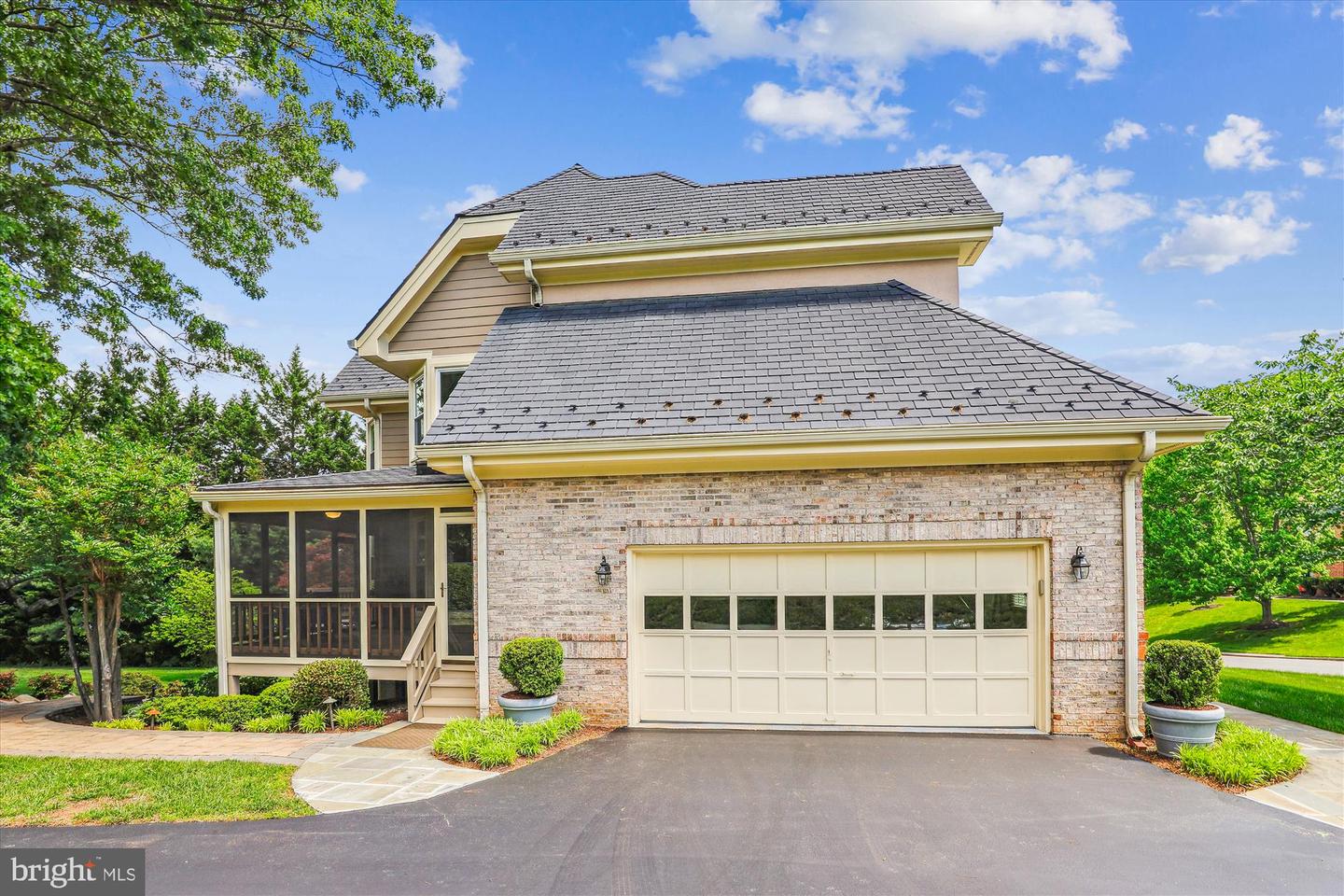 12308 COUNTRY RIDGE LN, FAIRFAX, Virginia 22033, 5 Bedrooms Bedrooms, ,4 BathroomsBathrooms,Residential,For sale,12308 COUNTRY RIDGE LN,VAFX2240376 MLS # VAFX2240376