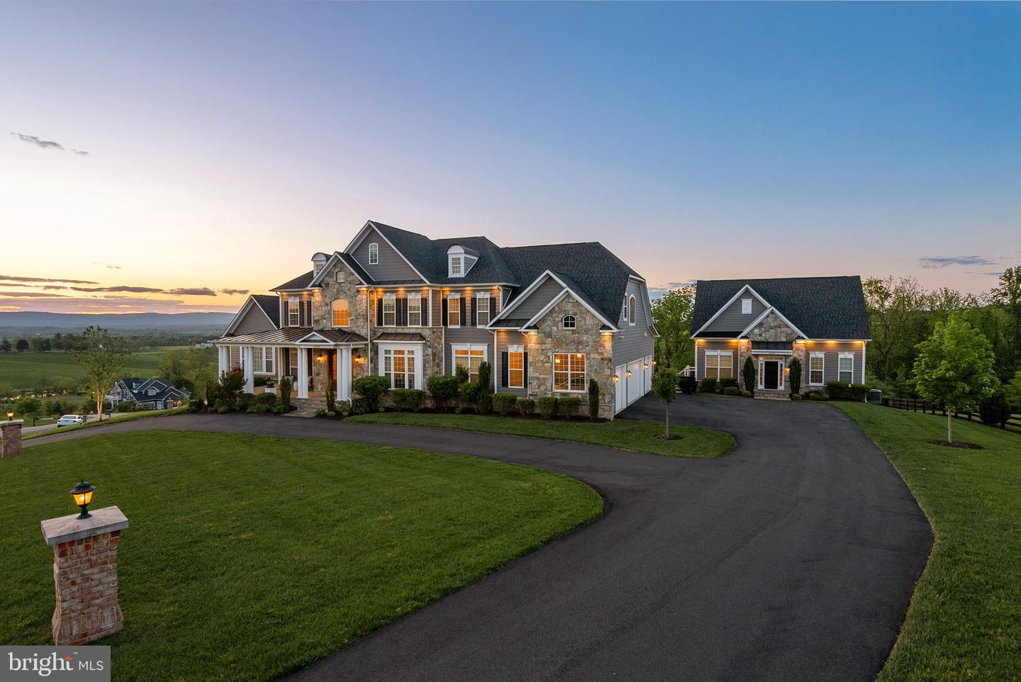 16024 WATERFORD CREST PL, PAEONIAN SPRINGS, Virginia 20129, 7 Bedrooms Bedrooms, ,6 BathroomsBathrooms,Residential,For sale,16024 WATERFORD CREST PL,VALO2096224 MLS # VALO2096224
