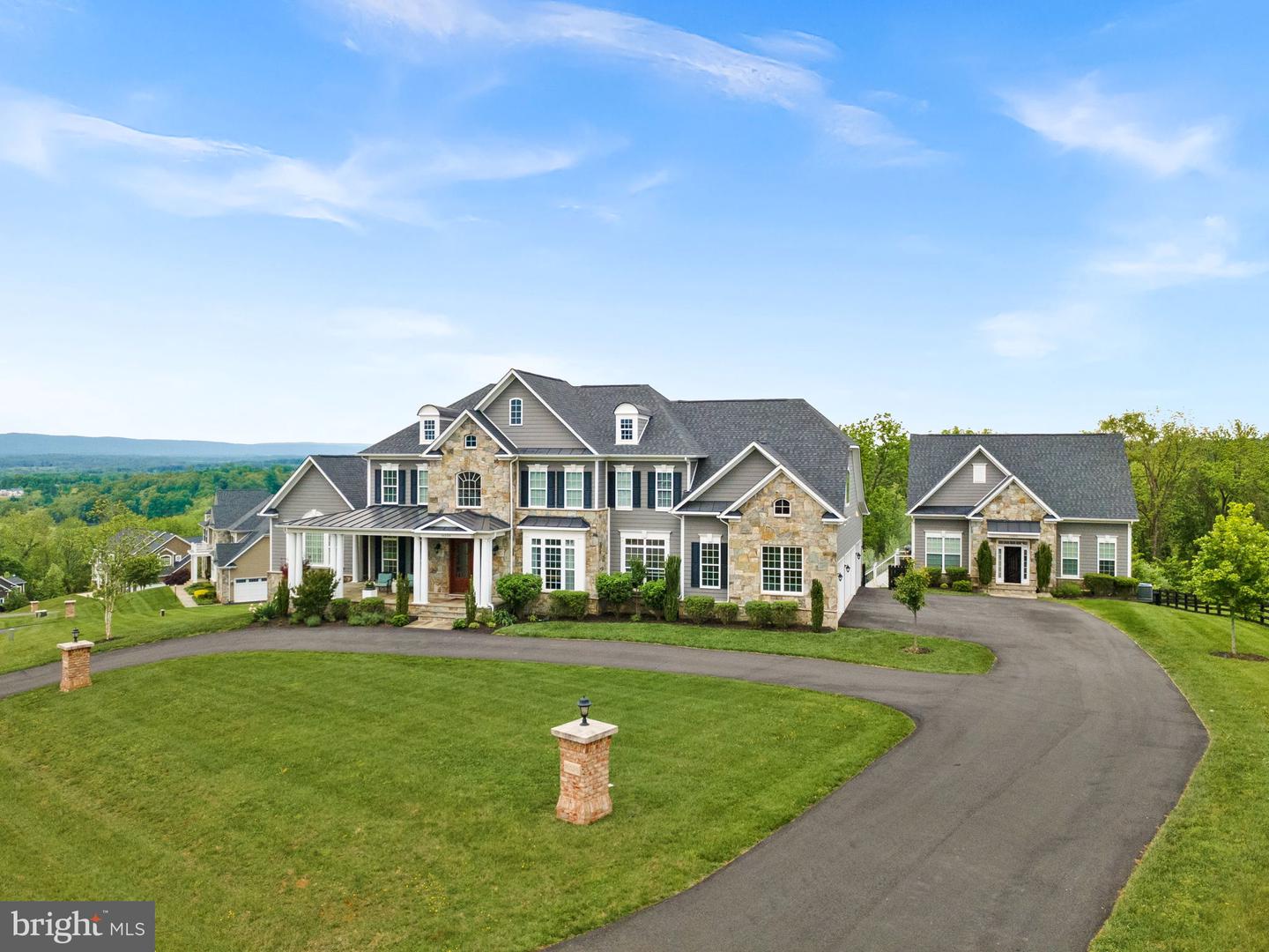 16024 WATERFORD CREST PL, PAEONIAN SPRINGS, Virginia 20129, 7 Bedrooms Bedrooms, ,6 BathroomsBathrooms,Residential,For sale,16024 WATERFORD CREST PL,VALO2096224 MLS # VALO2096224