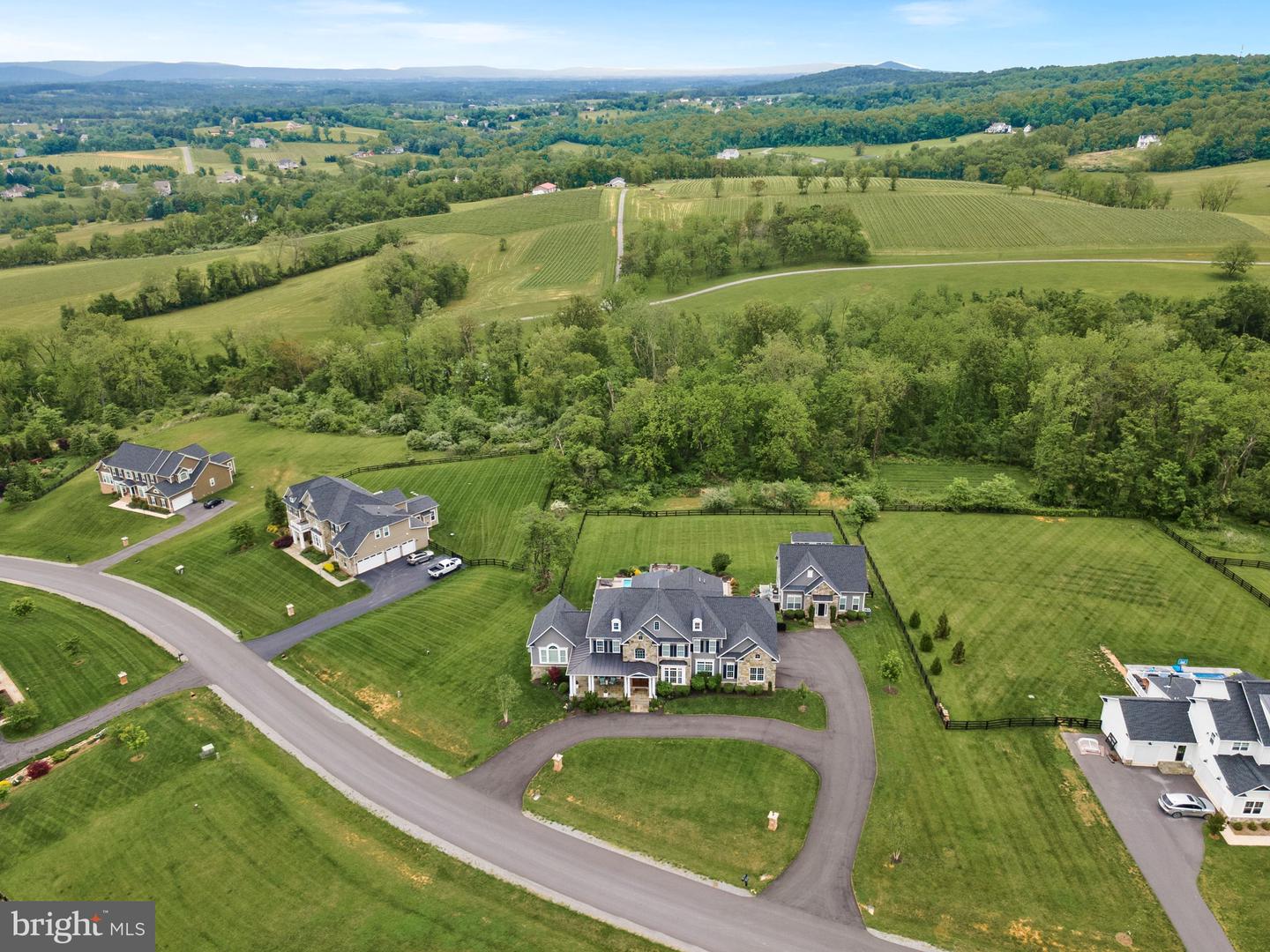 16024 WATERFORD CREST PL, PAEONIAN SPRINGS, Virginia 20129, 7 Bedrooms Bedrooms, ,6 BathroomsBathrooms,Residential,For sale,16024 WATERFORD CREST PL,VALO2096224 MLS # VALO2096224