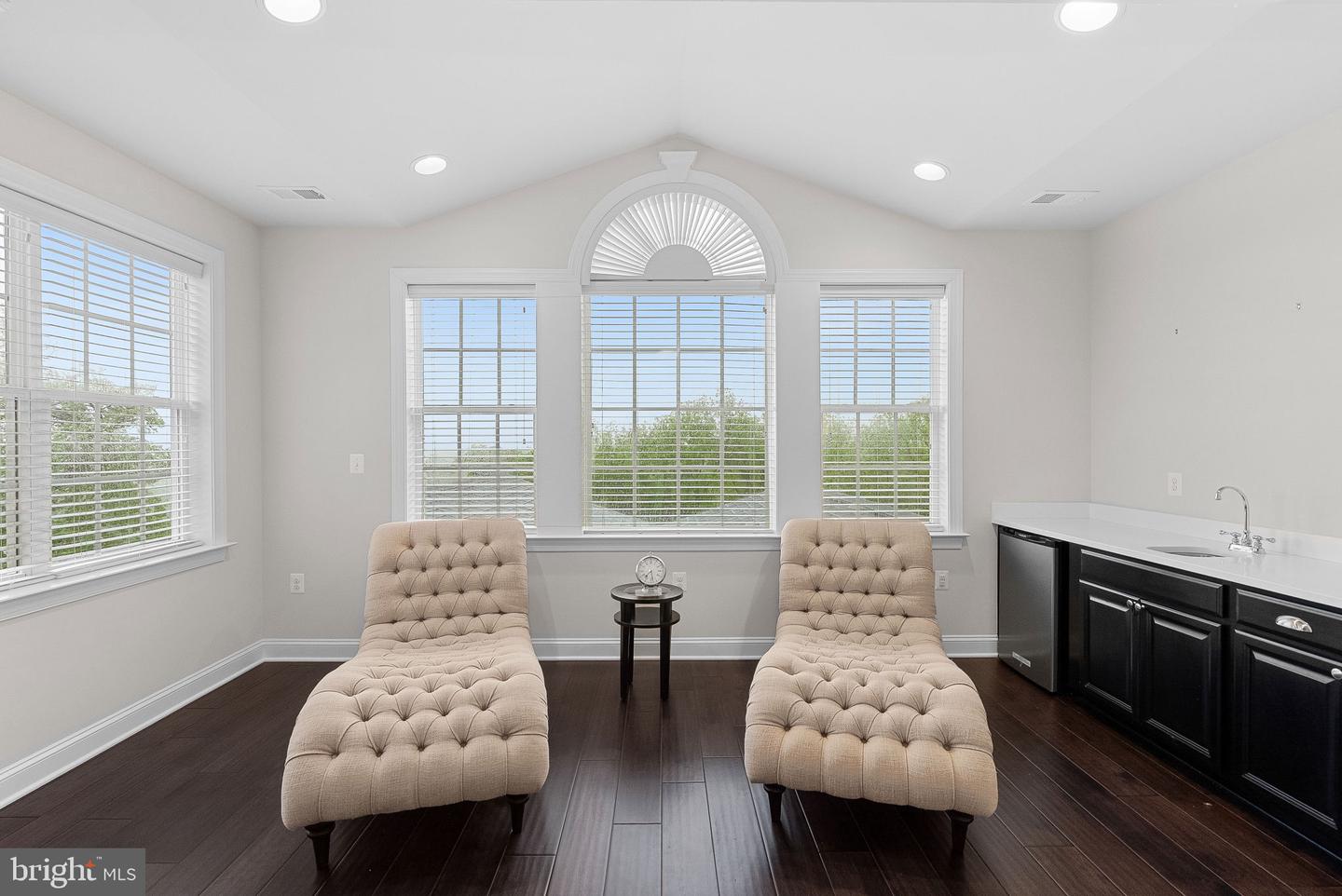 16024 WATERFORD CREST PL, PAEONIAN SPRINGS, Virginia 20129, 7 Bedrooms Bedrooms, ,6 BathroomsBathrooms,Residential,For sale,16024 WATERFORD CREST PL,VALO2096224 MLS # VALO2096224