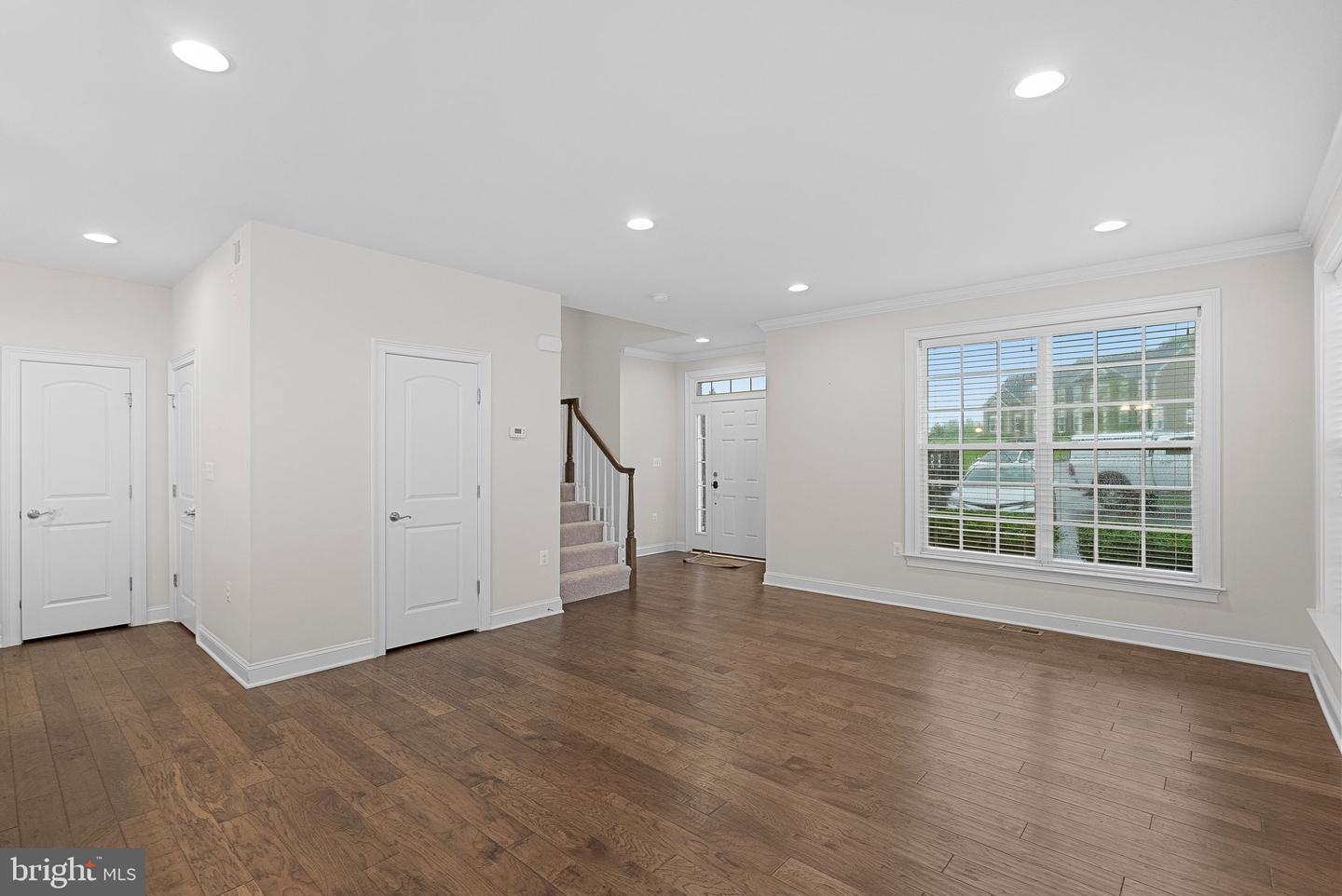16024 WATERFORD CREST PL, PAEONIAN SPRINGS, Virginia 20129, 7 Bedrooms Bedrooms, ,6 BathroomsBathrooms,Residential,For sale,16024 WATERFORD CREST PL,VALO2096224 MLS # VALO2096224