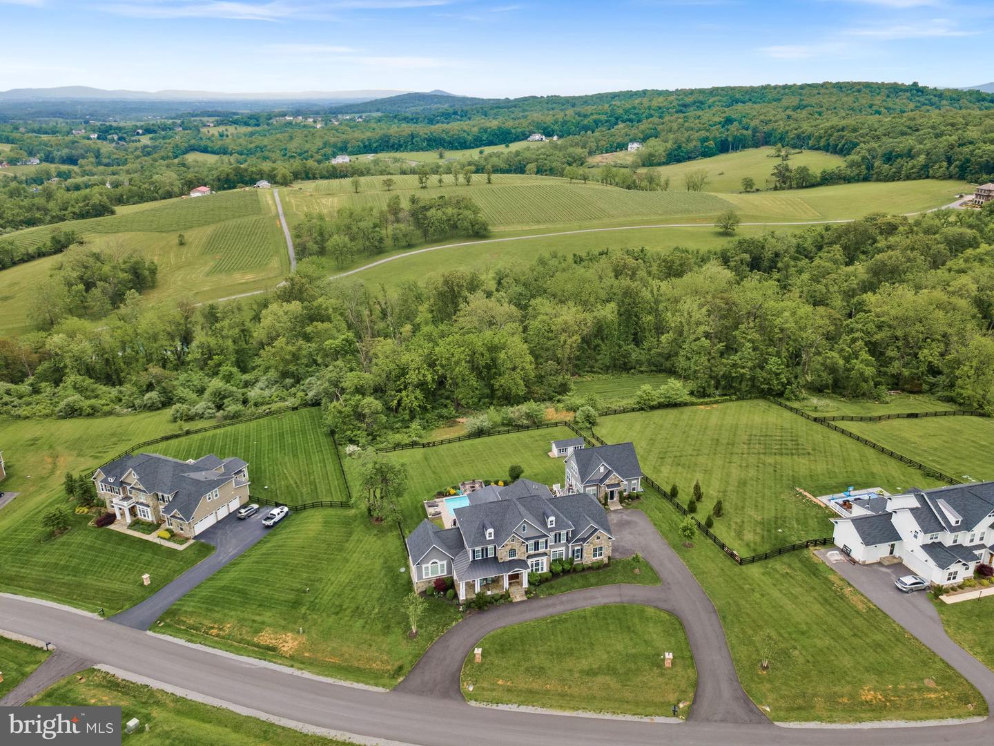16024 WATERFORD CREST PL, PAEONIAN SPRINGS, Virginia 20129, 7 Bedrooms Bedrooms, ,6 BathroomsBathrooms,Residential,For sale,16024 WATERFORD CREST PL,VALO2096224 MLS # VALO2096224