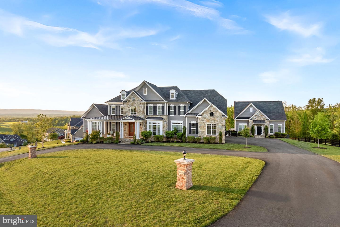 16024 WATERFORD CREST PL, PAEONIAN SPRINGS, Virginia 20129, 7 Bedrooms Bedrooms, ,6 BathroomsBathrooms,Residential,For sale,16024 WATERFORD CREST PL,VALO2096224 MLS # VALO2096224