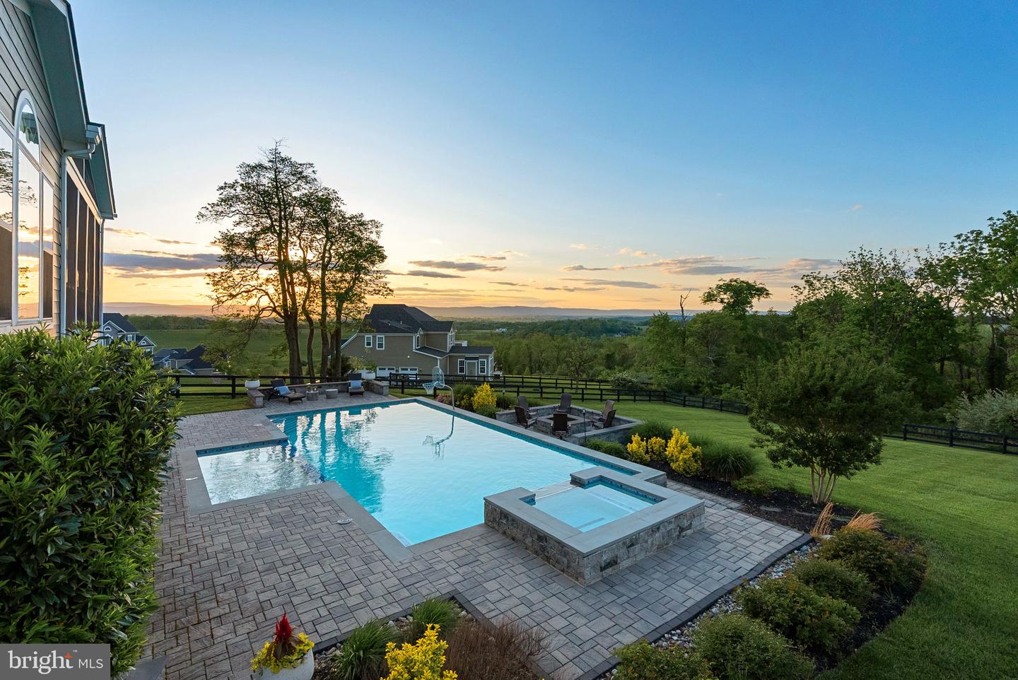 16024 WATERFORD CREST PL, PAEONIAN SPRINGS, Virginia 20129, 7 Bedrooms Bedrooms, ,6 BathroomsBathrooms,Residential,For sale,16024 WATERFORD CREST PL,VALO2096224 MLS # VALO2096224