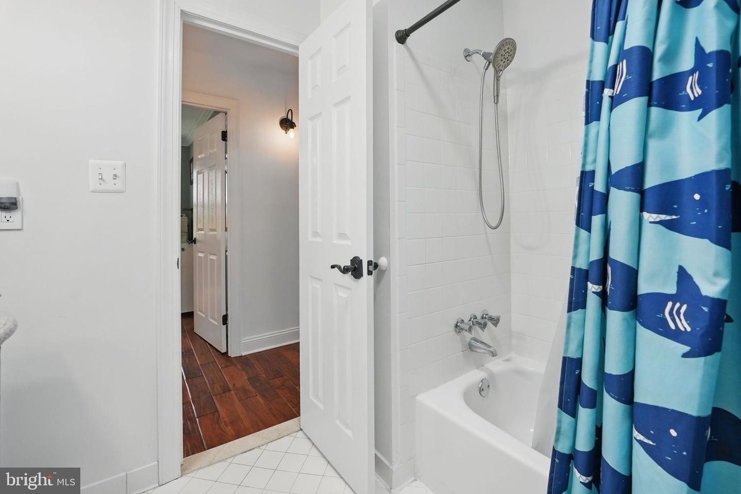 8134 VIOLA ST, SPRINGFIELD, Virginia 22152, 4 Bedrooms Bedrooms, ,3 BathroomsBathrooms,Residential,For sale,8134 VIOLA ST,VAFX2240408 MLS # VAFX2240408