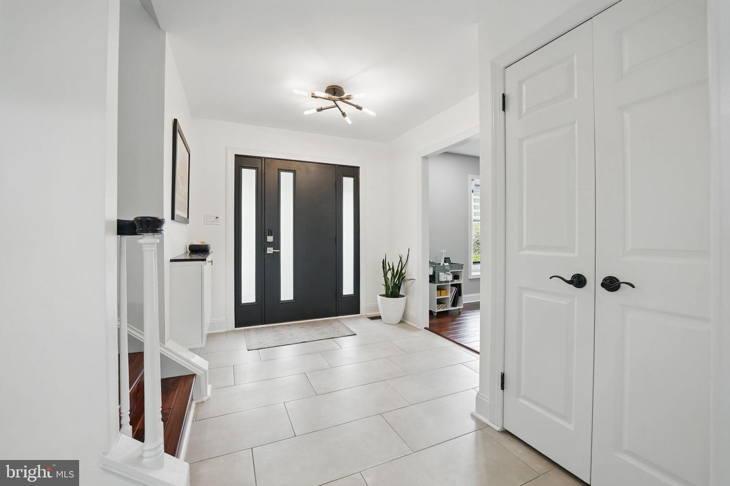 8134 VIOLA ST, SPRINGFIELD, Virginia 22152, 4 Bedrooms Bedrooms, ,3 BathroomsBathrooms,Residential,For sale,8134 VIOLA ST,VAFX2240408 MLS # VAFX2240408