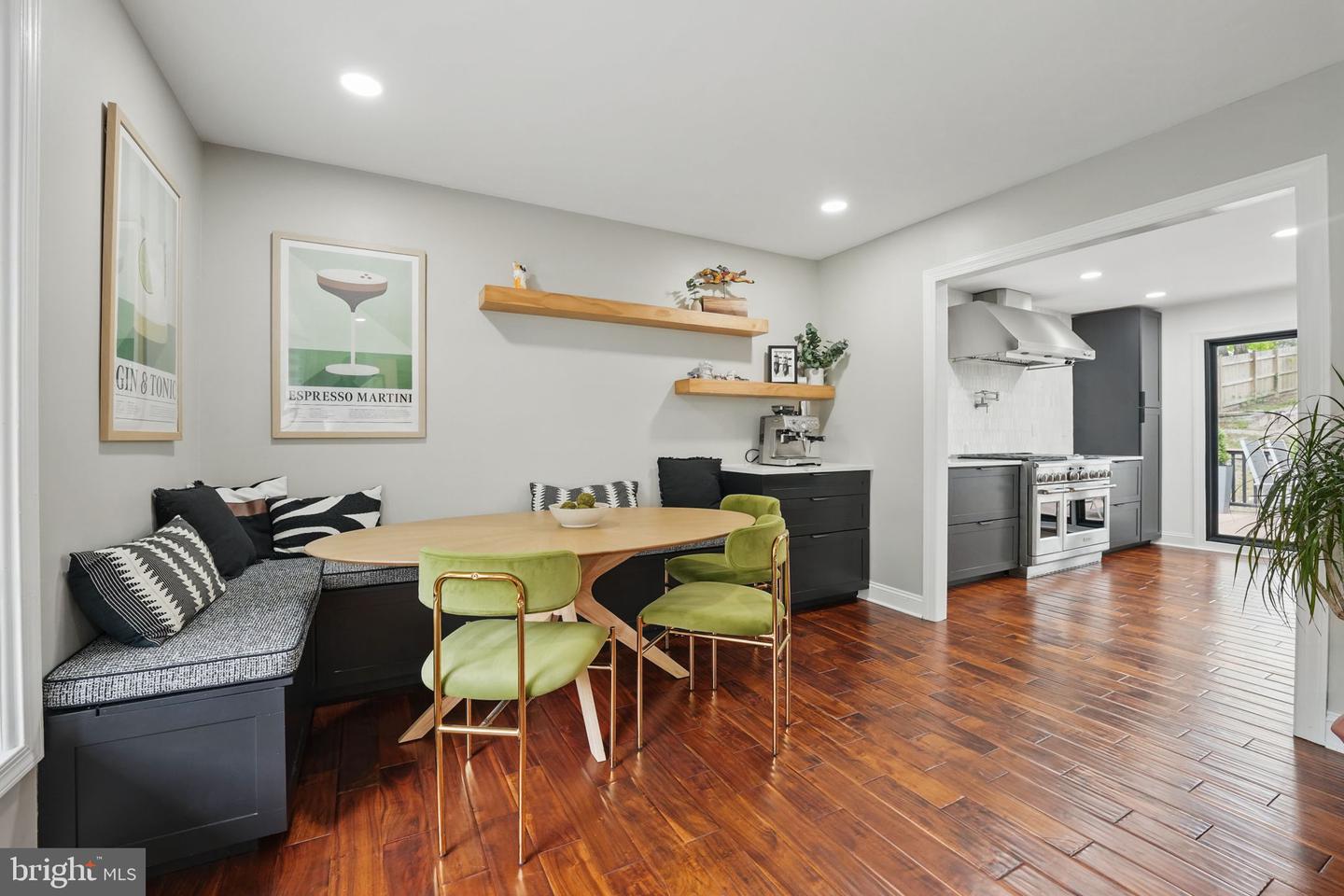 8134 VIOLA ST, SPRINGFIELD, Virginia 22152, 4 Bedrooms Bedrooms, ,3 BathroomsBathrooms,Residential,For sale,8134 VIOLA ST,VAFX2240408 MLS # VAFX2240408