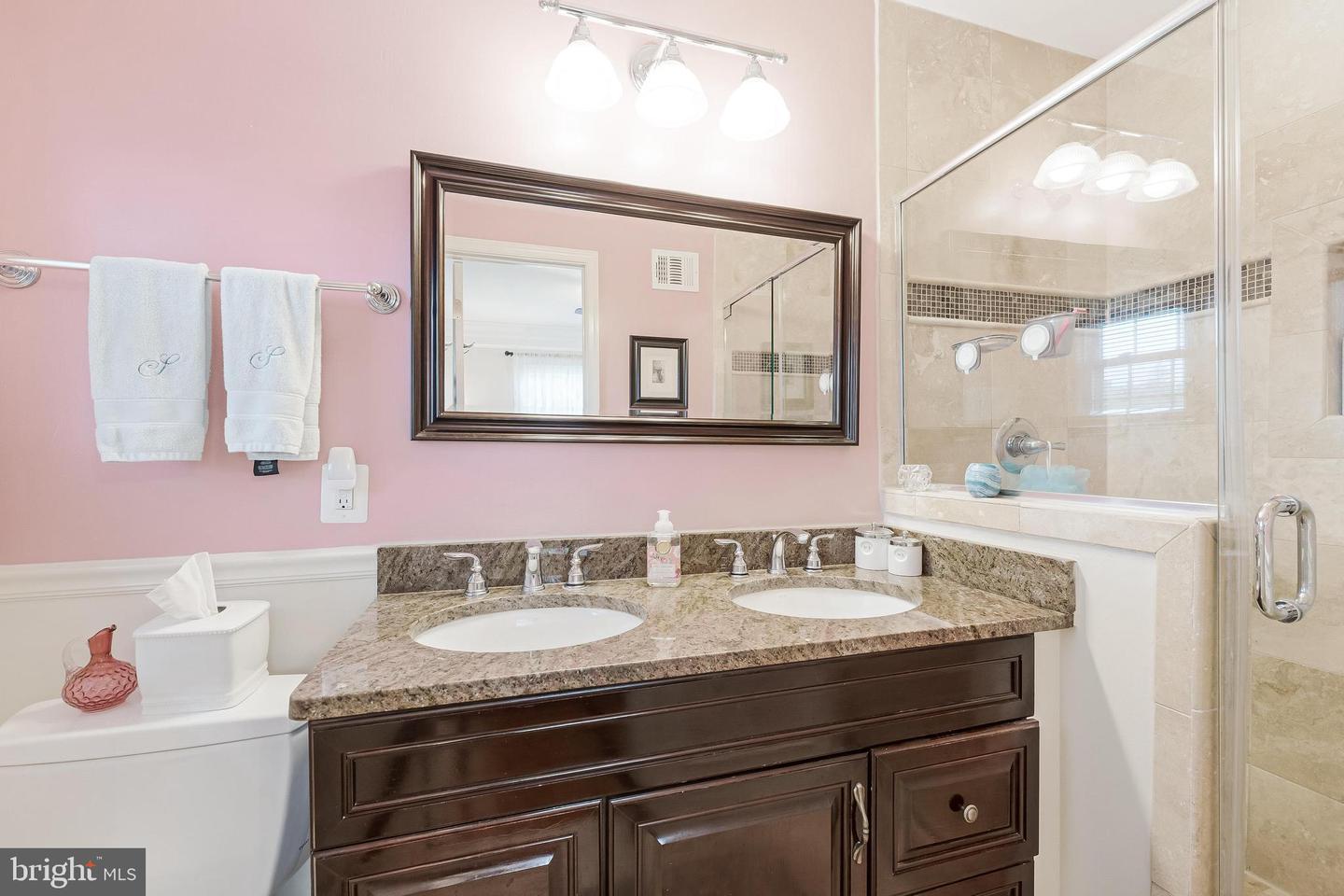 1243 KURTZ RD, MCLEAN, Virginia 22101, 4 Bedrooms Bedrooms, ,3 BathroomsBathrooms,Residential,For sale,1243 KURTZ RD,VAFX2240434 MLS # VAFX2240434