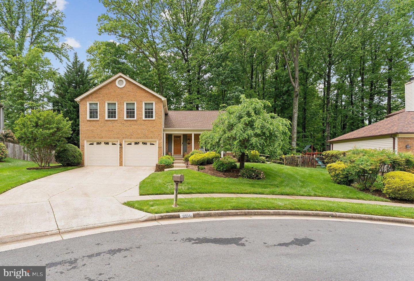 6554 GLADEVIEW CT, BURKE, Virginia 22015, 4 Bedrooms Bedrooms, ,2 BathroomsBathrooms,Residential,For sale,6554 GLADEVIEW CT,VAFX2240448 MLS # VAFX2240448
