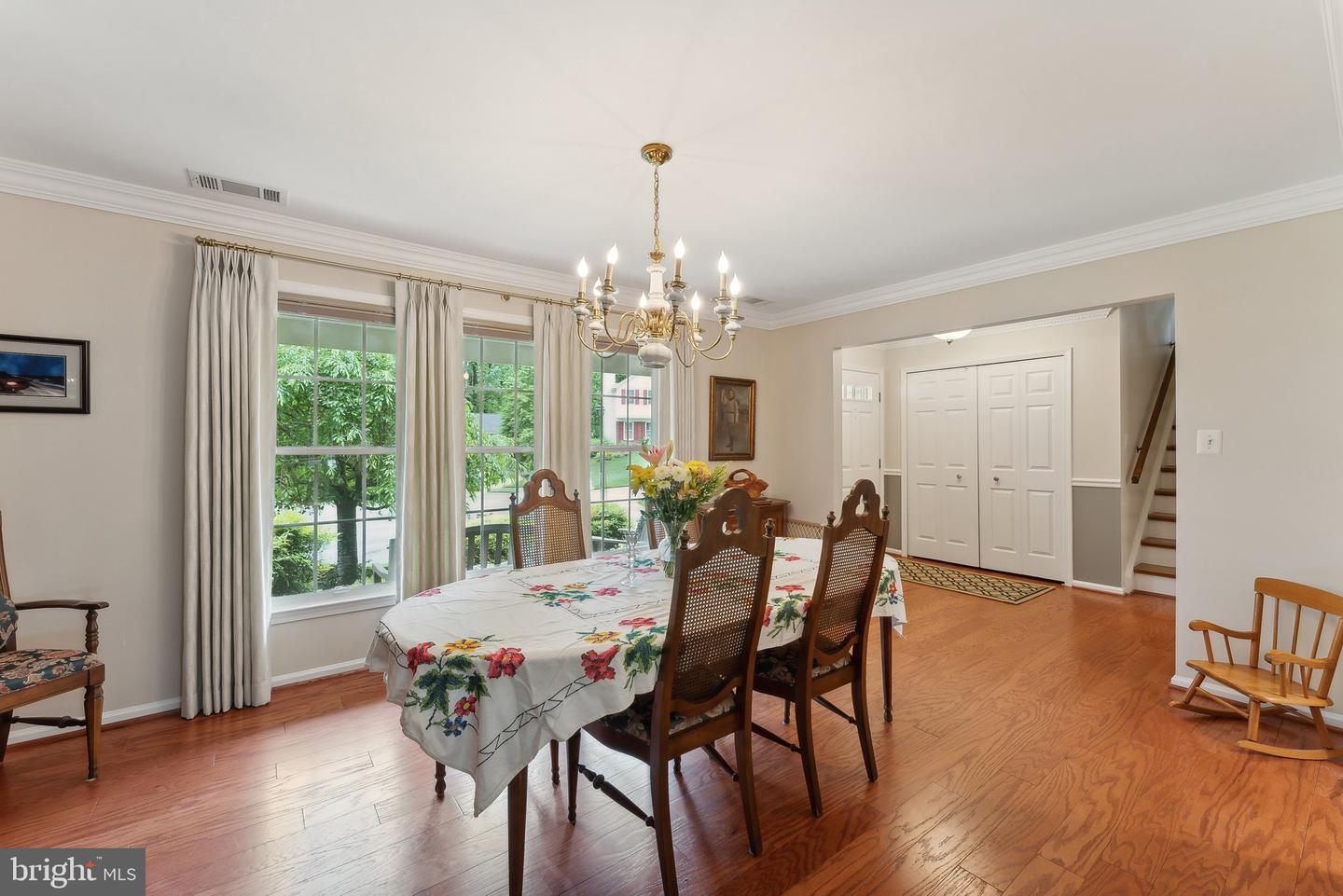 6554 GLADEVIEW CT, BURKE, Virginia 22015, 4 Bedrooms Bedrooms, ,2 BathroomsBathrooms,Residential,For sale,6554 GLADEVIEW CT,VAFX2240448 MLS # VAFX2240448