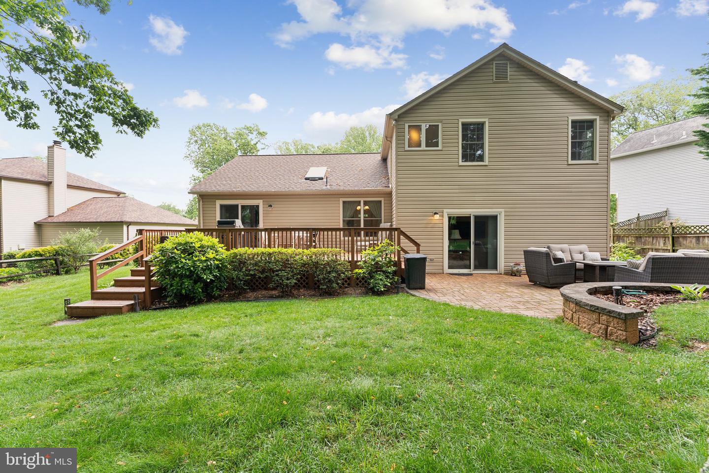 6554 GLADEVIEW CT, BURKE, Virginia 22015, 4 Bedrooms Bedrooms, ,2 BathroomsBathrooms,Residential,For sale,6554 GLADEVIEW CT,VAFX2240448 MLS # VAFX2240448
