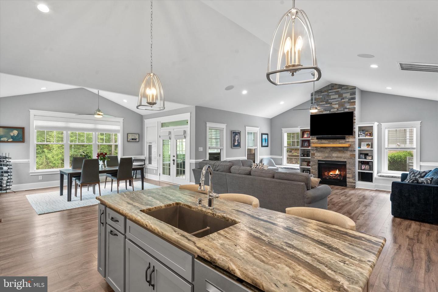 13510 KELHAM RD, MIDLOTHIAN, Virginia 23113, 4 Bedrooms Bedrooms, 11 Rooms Rooms,3 BathroomsBathrooms,Residential,For sale,13510 KELHAM RD,VACF2001140 MLS # VACF2001140