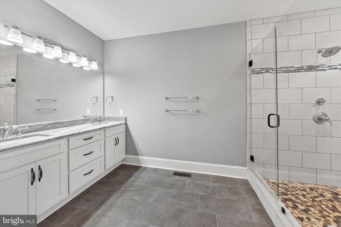 13510 KELHAM RD, MIDLOTHIAN, Virginia 23113, 4 Bedrooms Bedrooms, 11 Rooms Rooms,3 BathroomsBathrooms,Residential,For sale,13510 KELHAM RD,VACF2001140 MLS # VACF2001140