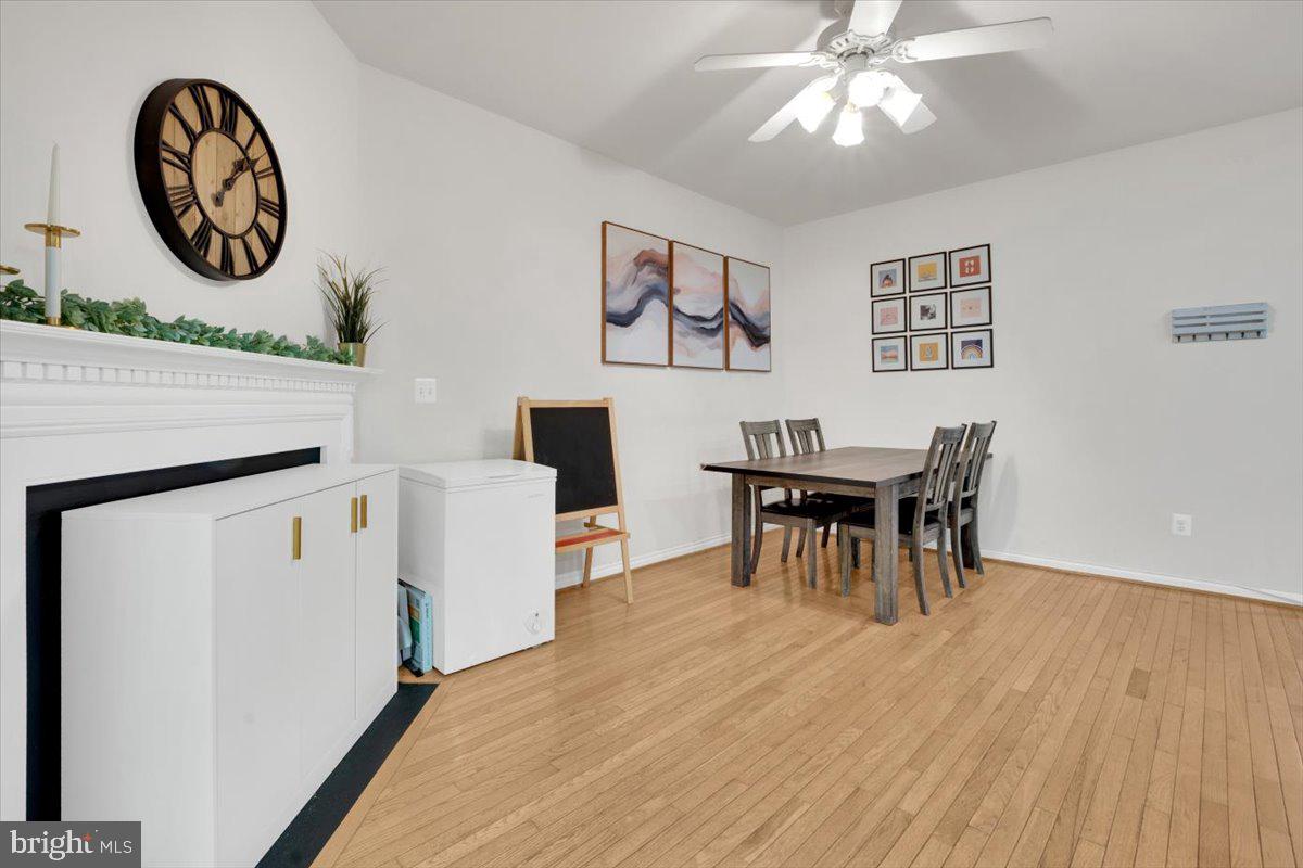 4229 TRUMBO CT, FAIRFAX, Virginia 22033, 3 Bedrooms Bedrooms, ,2 BathroomsBathrooms,Residential,For sale,4229 TRUMBO CT,VAFX2240460 MLS # VAFX2240460