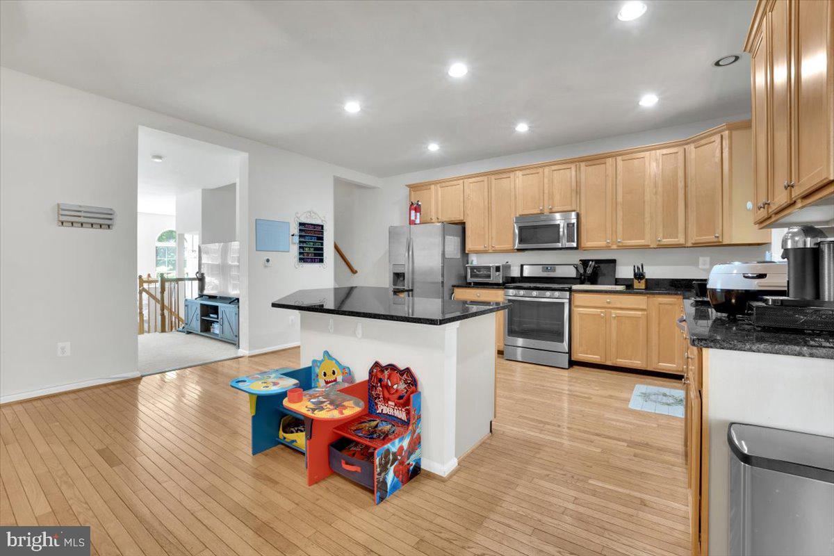4229 TRUMBO CT, FAIRFAX, Virginia 22033, 3 Bedrooms Bedrooms, ,2 BathroomsBathrooms,Residential,For sale,4229 TRUMBO CT,VAFX2240460 MLS # VAFX2240460