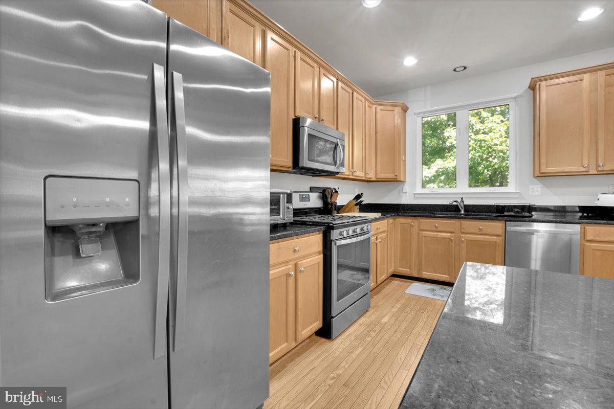 4229 TRUMBO CT, FAIRFAX, Virginia 22033, 3 Bedrooms Bedrooms, ,2 BathroomsBathrooms,Residential,For sale,4229 TRUMBO CT,VAFX2240460 MLS # VAFX2240460