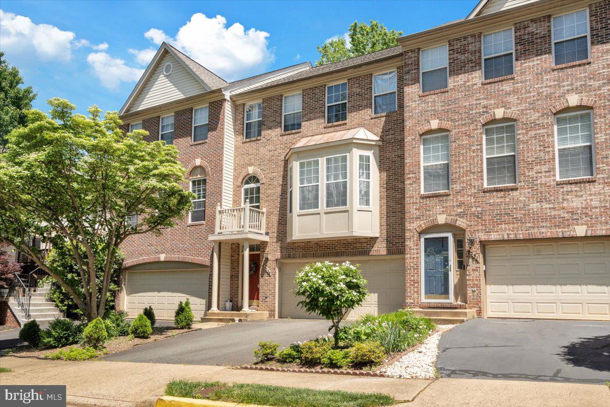4229 TRUMBO CT, FAIRFAX, Virginia 22033, 3 Bedrooms Bedrooms, ,2 BathroomsBathrooms,Residential,For sale,4229 TRUMBO CT,VAFX2240460 MLS # VAFX2240460