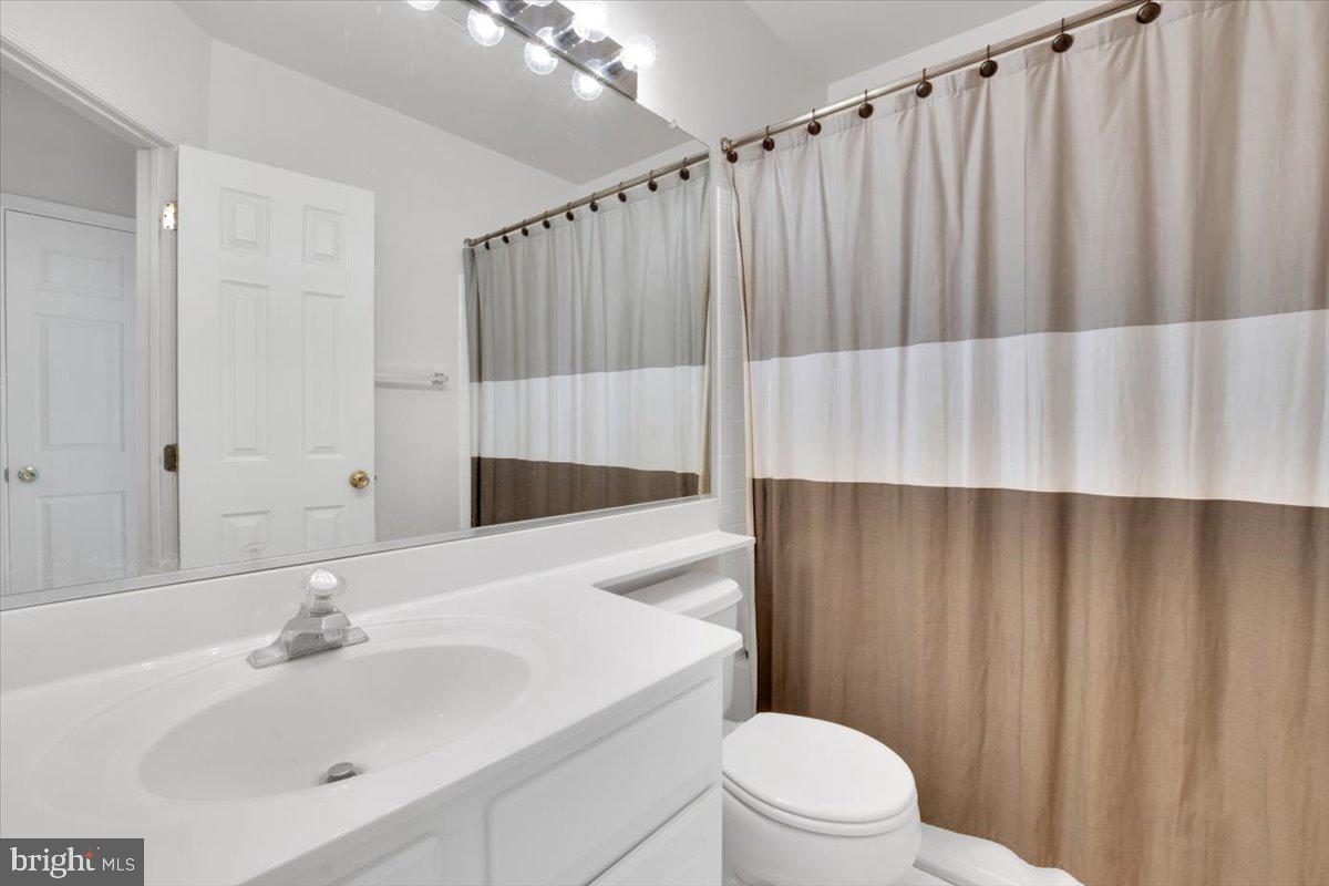 4229 TRUMBO CT, FAIRFAX, Virginia 22033, 3 Bedrooms Bedrooms, ,2 BathroomsBathrooms,Residential,For sale,4229 TRUMBO CT,VAFX2240460 MLS # VAFX2240460