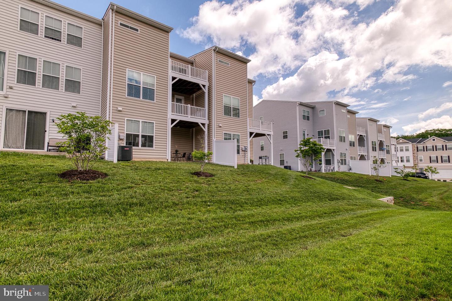 5015 LITTLE MARTHA WAY, WOODBRIDGE, Virginia 22192, 4 Bedrooms Bedrooms, ,3 BathroomsBathrooms,Residential,For sale,5015 LITTLE MARTHA WAY,VAPW2094548 MLS # VAPW2094548