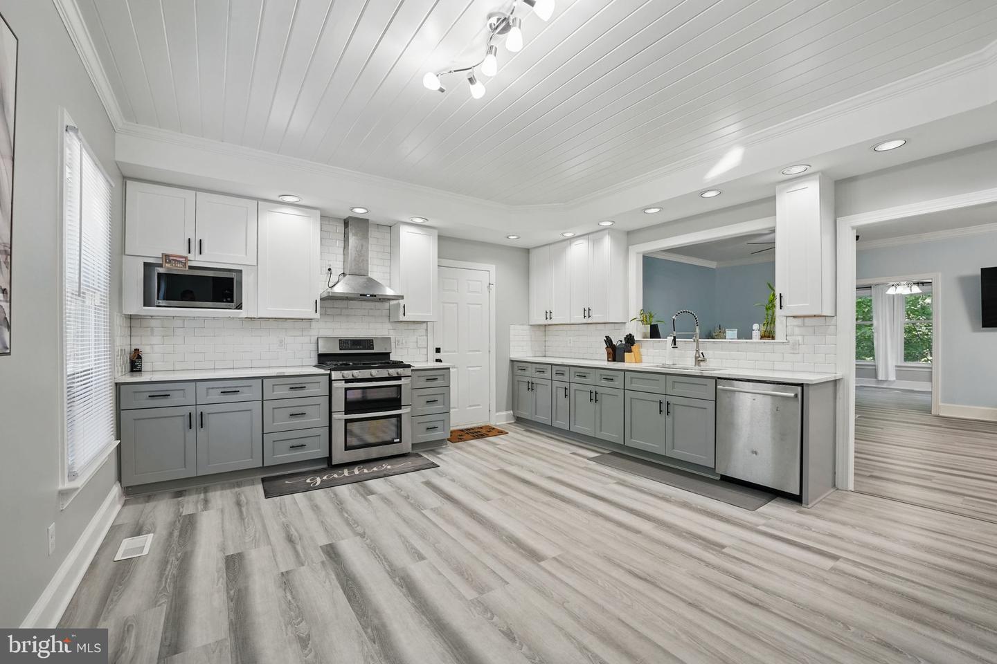 10104 BLANDFIELD LN, FREDERICKSBURG, Virginia 22408, 3 Bedrooms Bedrooms, ,3 BathroomsBathrooms,Residential,For sale,10104 BLANDFIELD LN,VASP2033088 MLS # VASP2033088