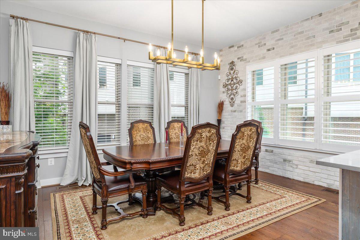 101 DYER CT, HERNDON, Virginia 20170, 4 Bedrooms Bedrooms, ,3 BathroomsBathrooms,Residential,For sale,101 DYER CT,VAFX2240516 MLS # VAFX2240516