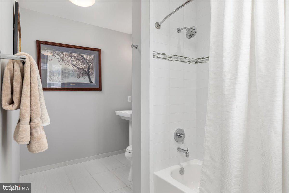 101 DYER CT, HERNDON, Virginia 20170, 4 Bedrooms Bedrooms, ,3 BathroomsBathrooms,Residential,For sale,101 DYER CT,VAFX2240516 MLS # VAFX2240516