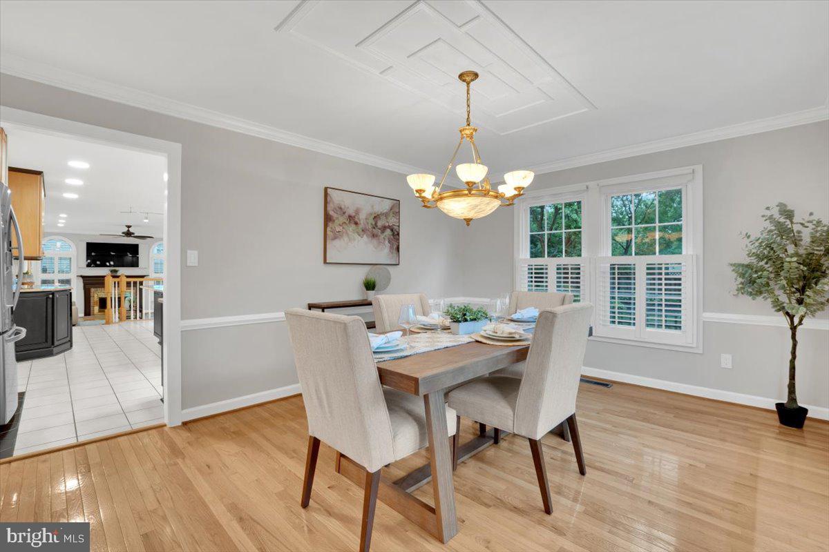 6014 MARILYN DR, ALEXANDRIA, Virginia 22310, 4 Bedrooms Bedrooms, ,4 BathroomsBathrooms,Residential,For sale,6014 MARILYN DR,VAFX2240554 MLS # VAFX2240554