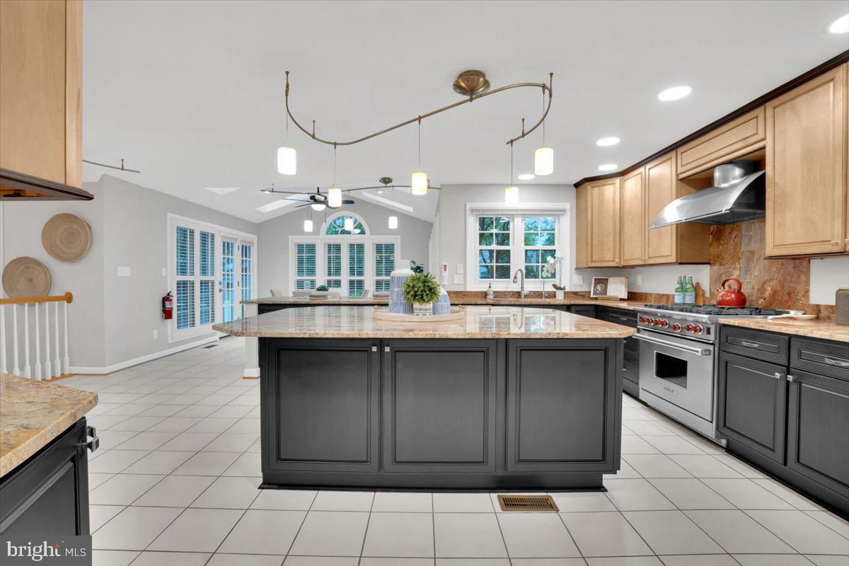 6014 MARILYN DR, ALEXANDRIA, Virginia 22310, 4 Bedrooms Bedrooms, ,4 BathroomsBathrooms,Residential,For sale,6014 MARILYN DR,VAFX2240554 MLS # VAFX2240554