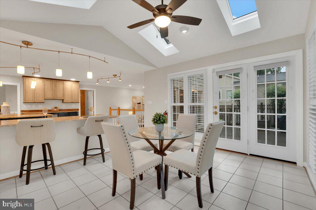 6014 MARILYN DR, ALEXANDRIA, Virginia 22310, 4 Bedrooms Bedrooms, ,4 BathroomsBathrooms,Residential,For sale,6014 MARILYN DR,VAFX2240554 MLS # VAFX2240554