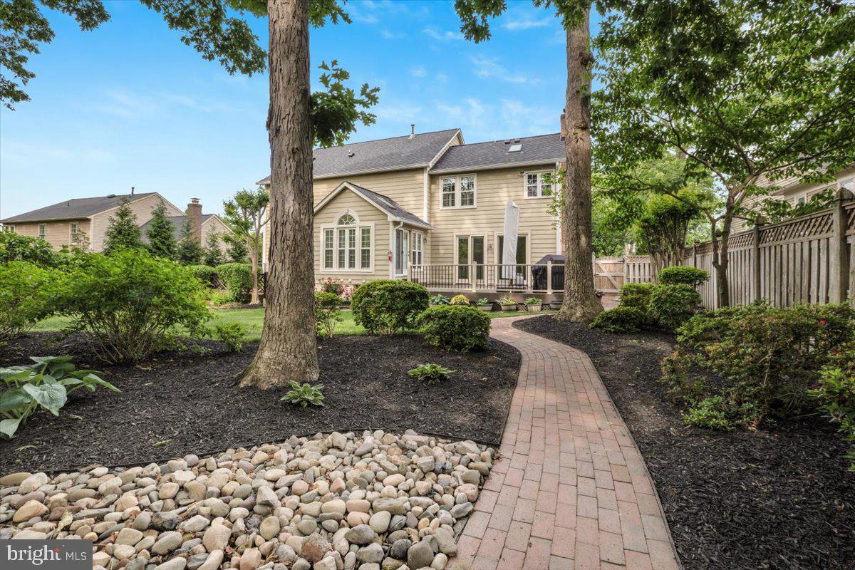6014 MARILYN DR, ALEXANDRIA, Virginia 22310, 4 Bedrooms Bedrooms, ,4 BathroomsBathrooms,Residential,For sale,6014 MARILYN DR,VAFX2240554 MLS # VAFX2240554