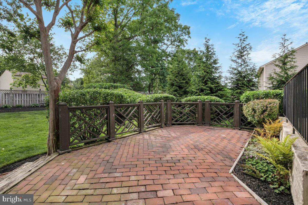 6014 MARILYN DR, ALEXANDRIA, Virginia 22310, 4 Bedrooms Bedrooms, ,4 BathroomsBathrooms,Residential,For sale,6014 MARILYN DR,VAFX2240554 MLS # VAFX2240554